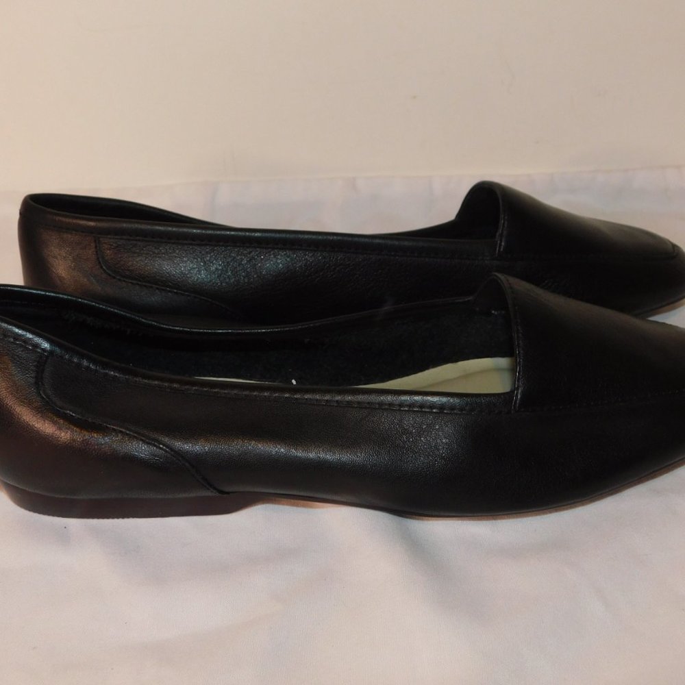 Victoria Spencer Black Leather Flats Size 6.5W NEW - Picture 2 of 7